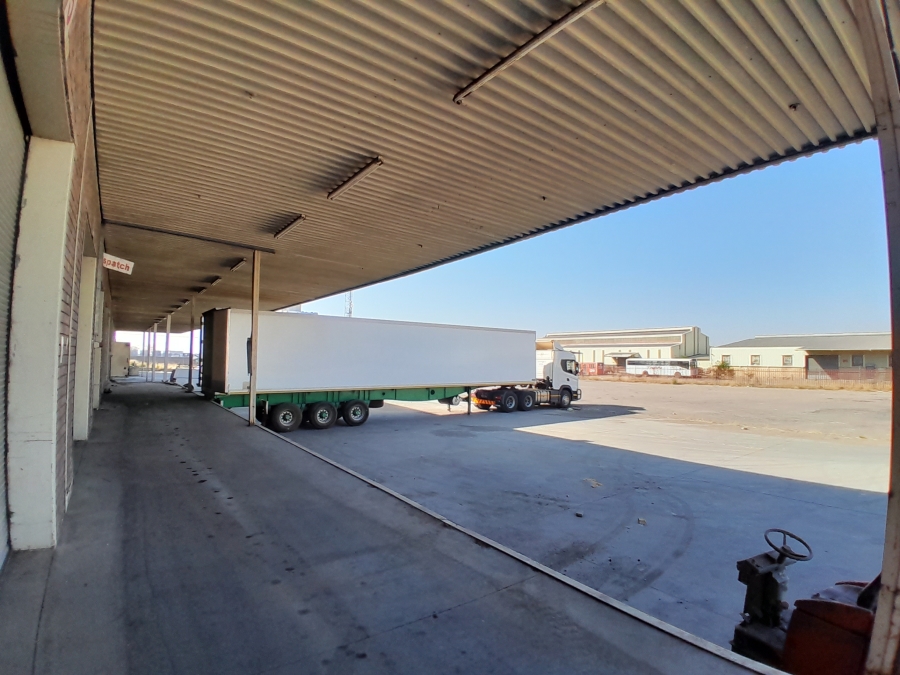 To Let commercial Property for Rent in Zinniaville North West